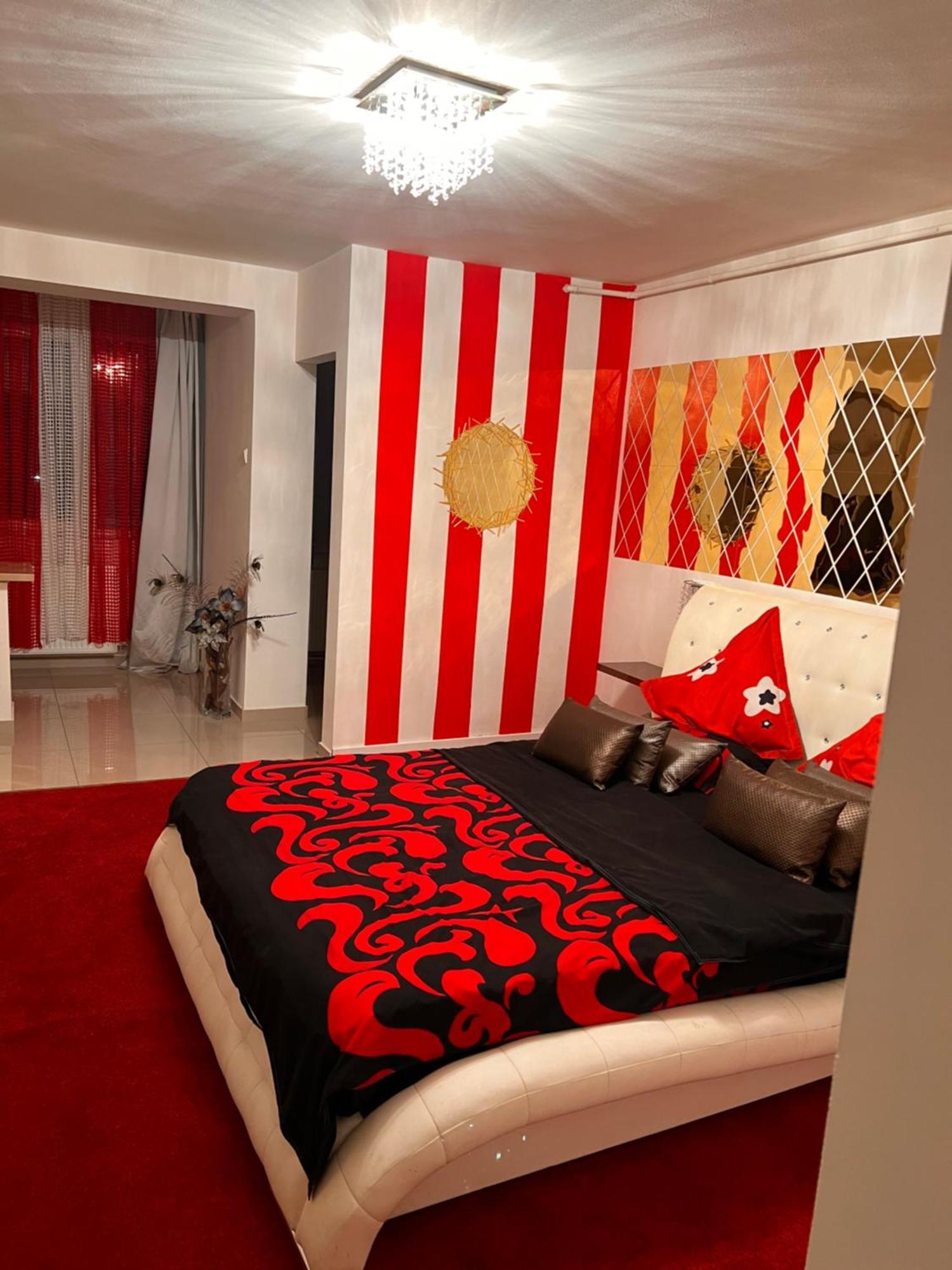 Garsoniera Mihaela Appartement Deva Buitenkant foto