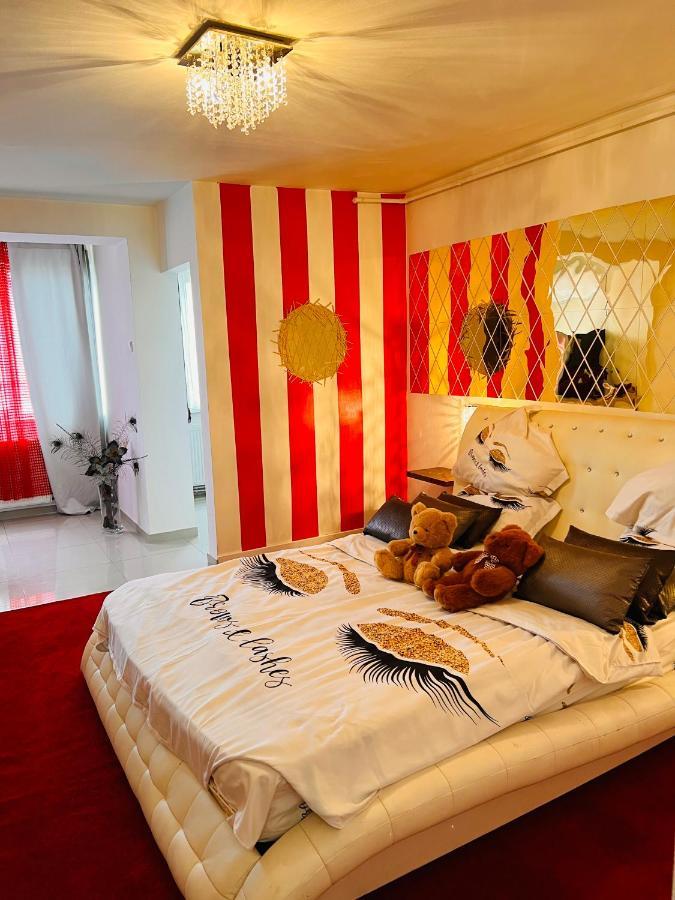 Garsoniera Mihaela Appartement Deva Buitenkant foto